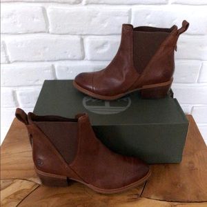 Women's Sutherlin Bay Chelsea Fashion Boot